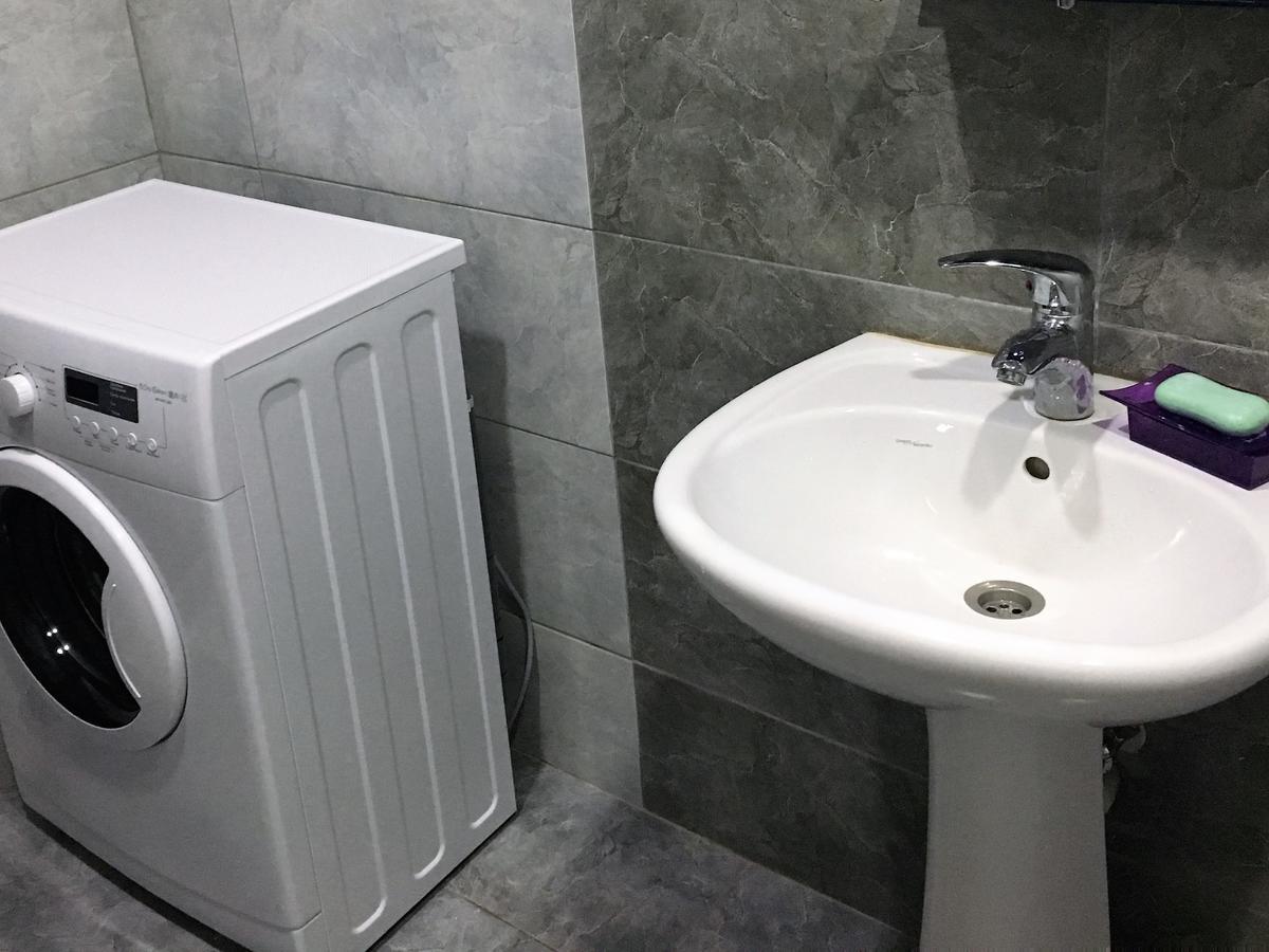 Homestay Apartment On Angisa Street Batum Dış mekan fotoğraf